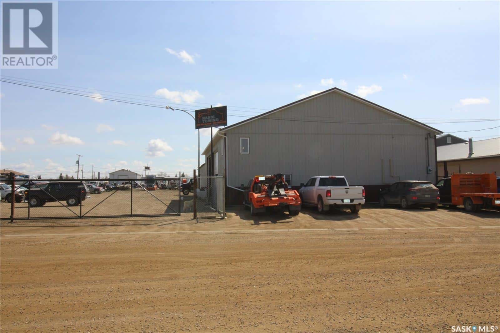 102 5th AVENUE W — Battleford, Saskatchewan - Photo 2 of 13