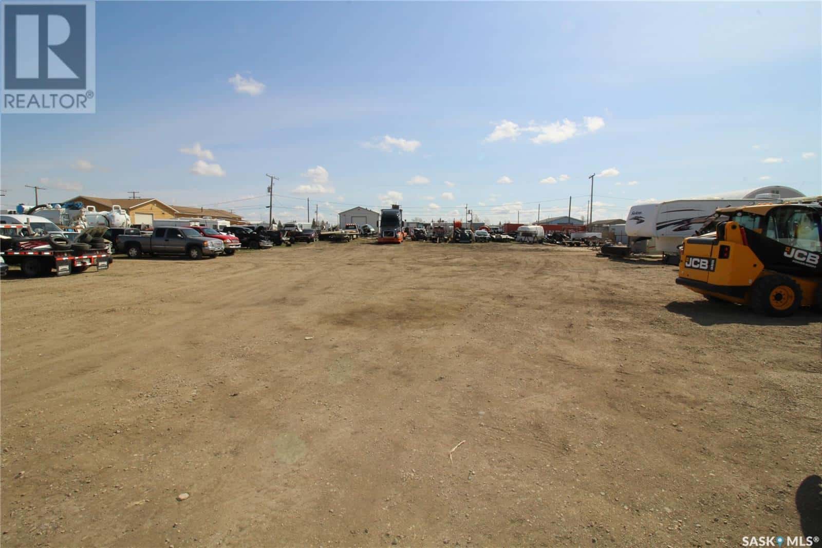 102 5th AVENUE W — Battleford, Saskatchewan - Photo 3 of 13