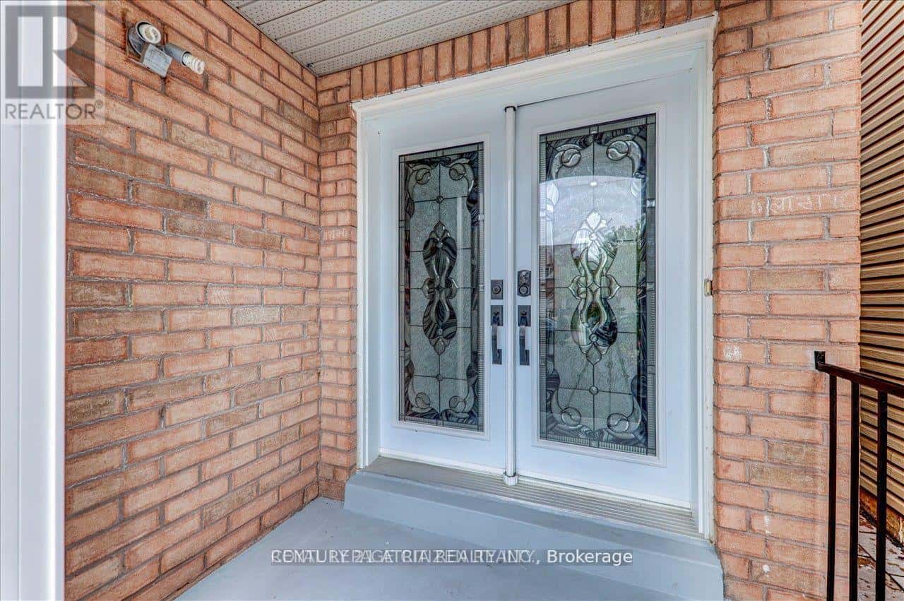 Markham (Cedarwood), Ontario — Markham (Cedarwood), Ontario - Photo 4 of 24