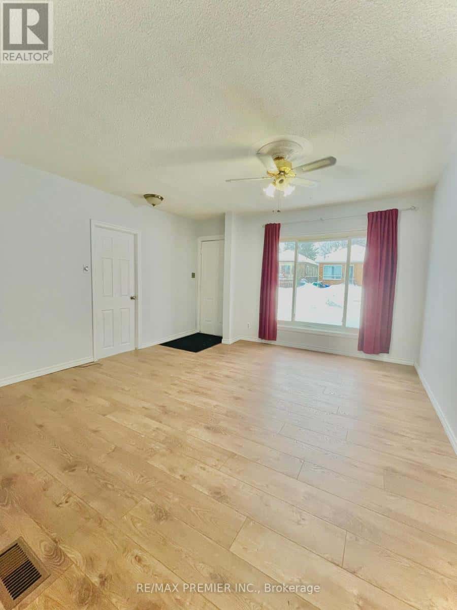 365 BESSIE AVENUE — Greater Sudbury (Sudbury), Ontario - Photo 3 of 33