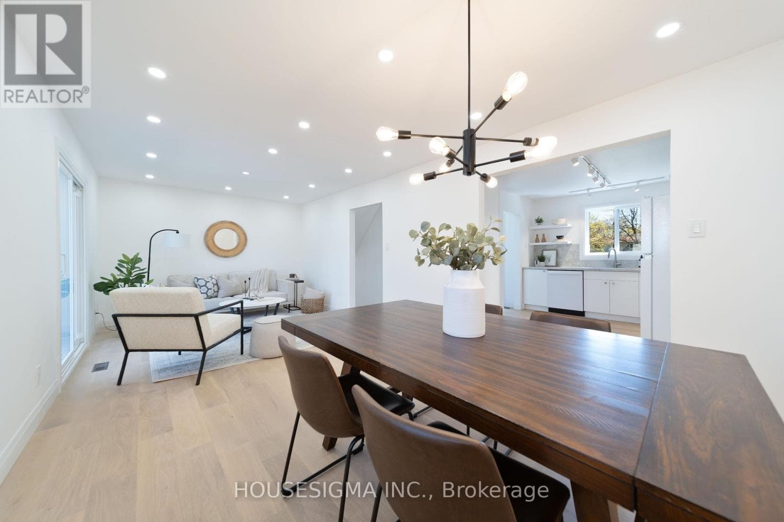 27 - 207 BOULLEE STREET — London East (East C), Ontario - Main photo