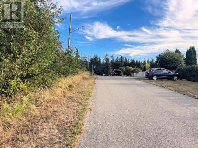 Lot 4 DOGWOOD STREET — Texada Island, British Columbia - Photo 2 of 4