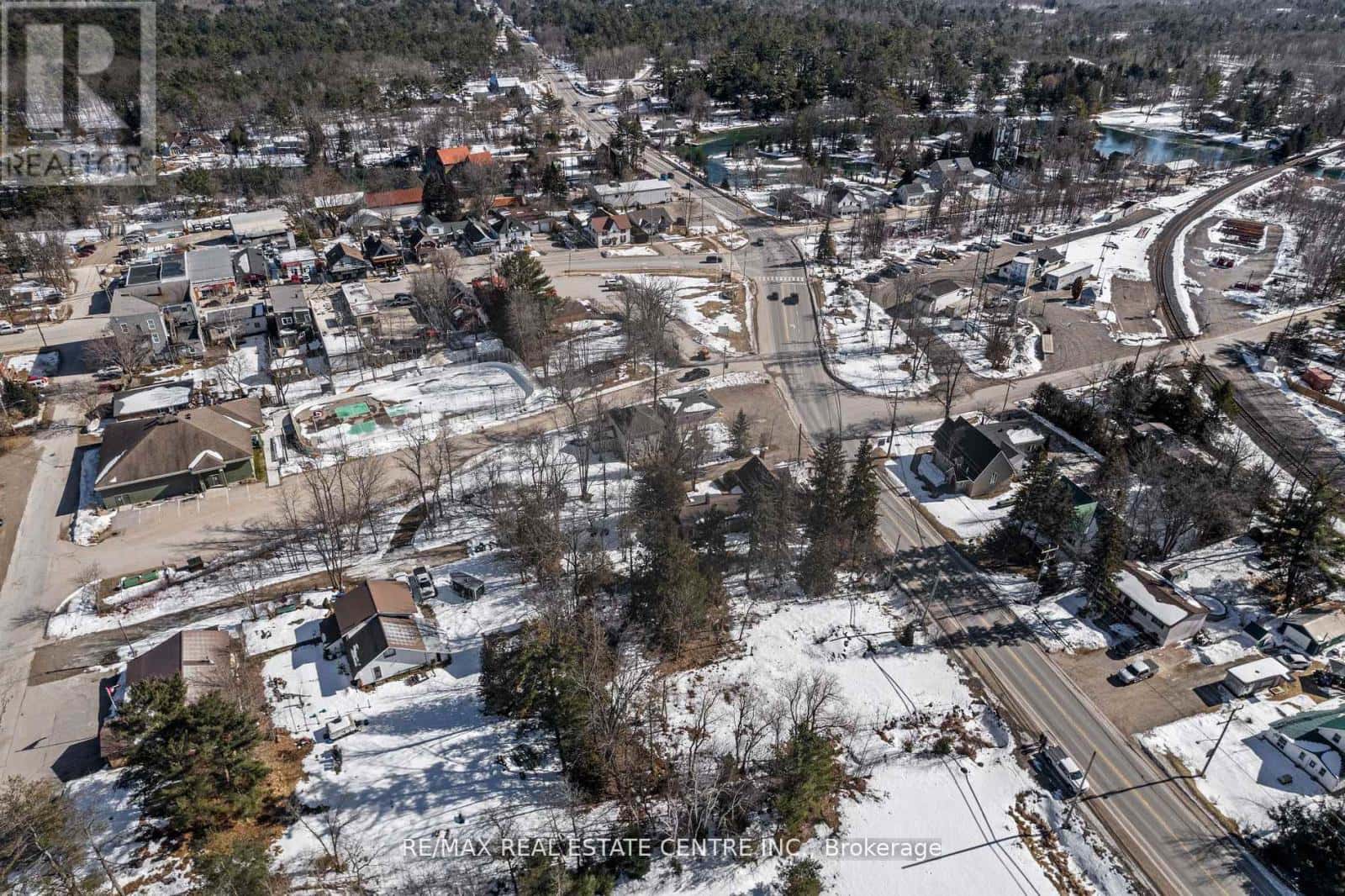 8299 COUNTY ROAD 169 — Severn (Washago), Ontario - Photo 4 of 11