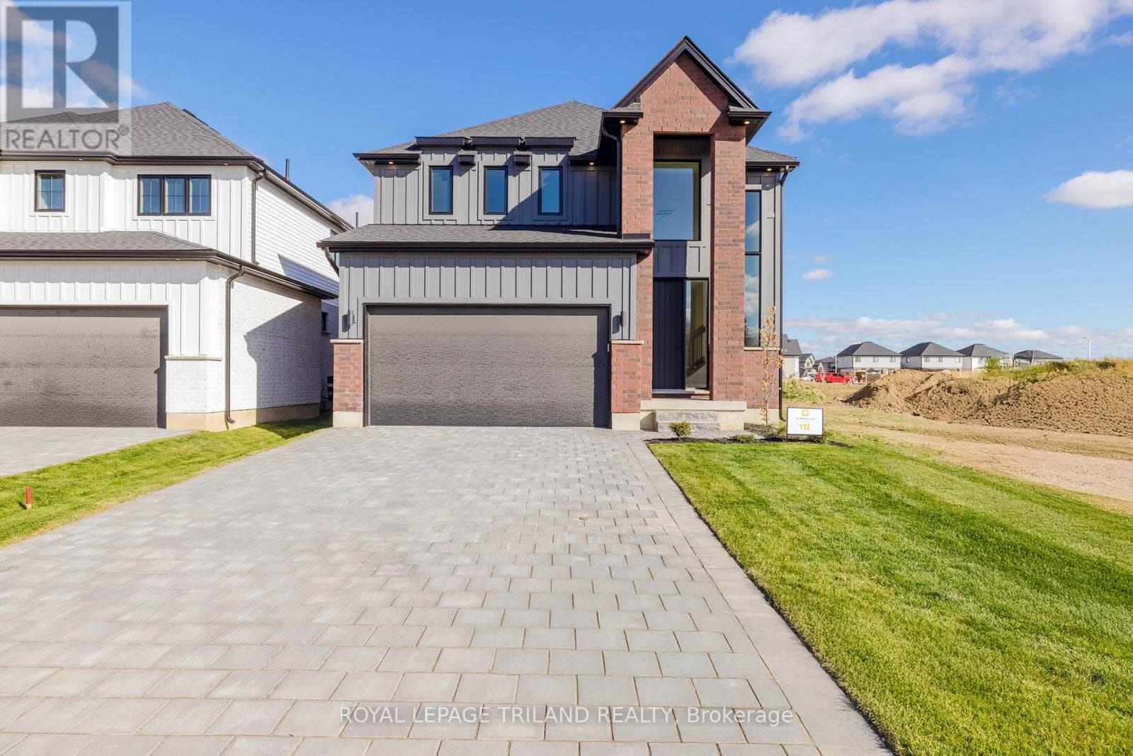 27 ALLISTER DRIVE — Middlesex Centre (Kilworth), Ontario - Main photo