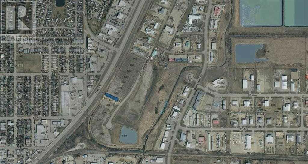 5384 Len Thompson Drive — Lacombe, Alberta - Photo 4 of 4