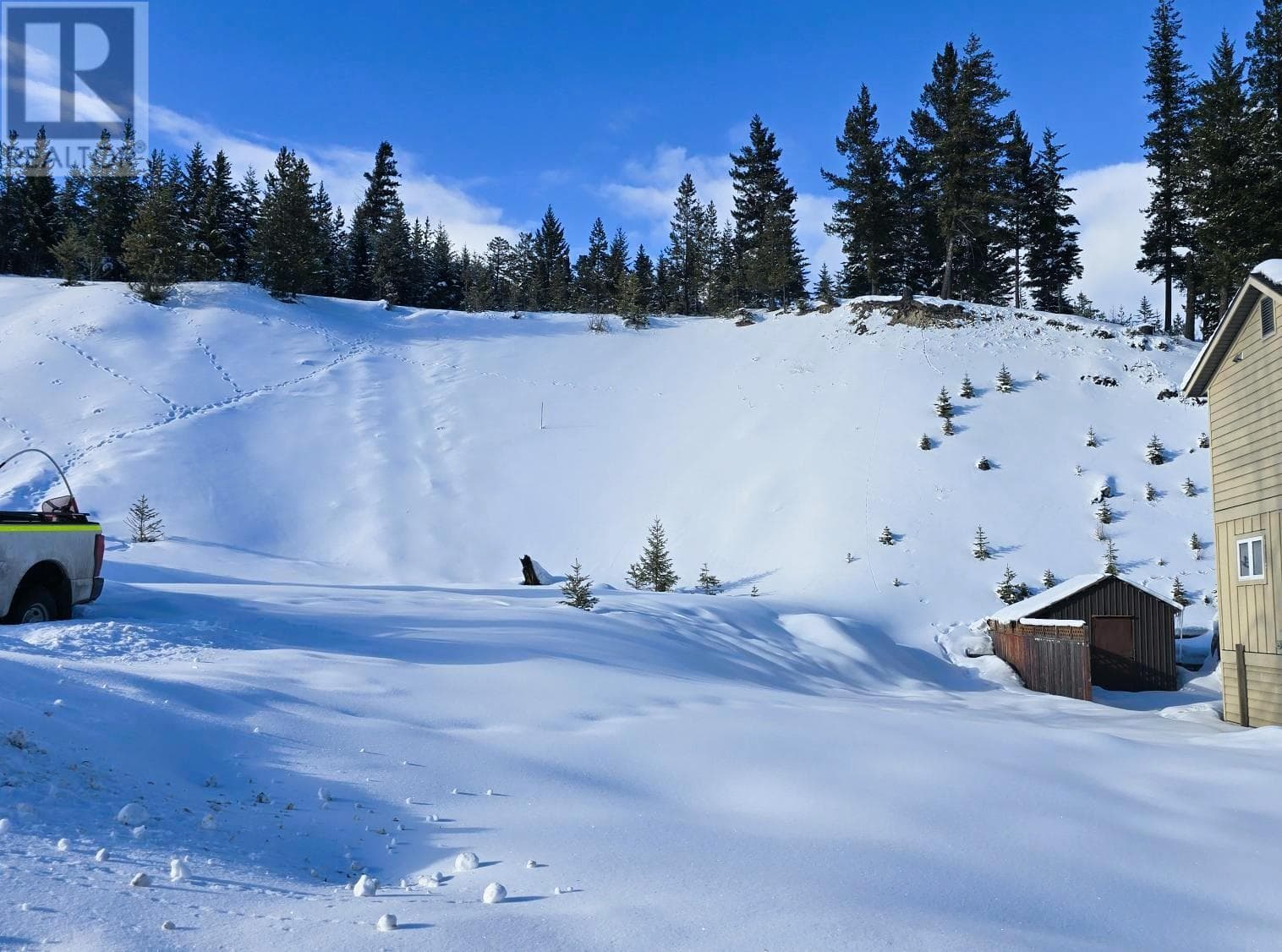 754 BALMER Crescent — Elkford, British Columbia - Main photo