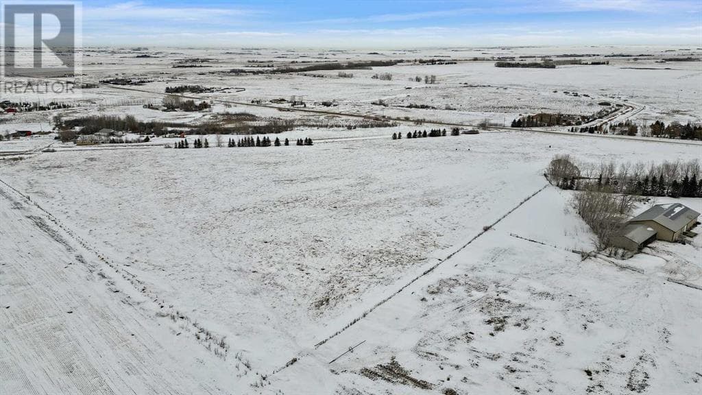 4;25;24;26 NE 244046 Range Road 251 — Rural Wheatland County, Alberta - Main photo