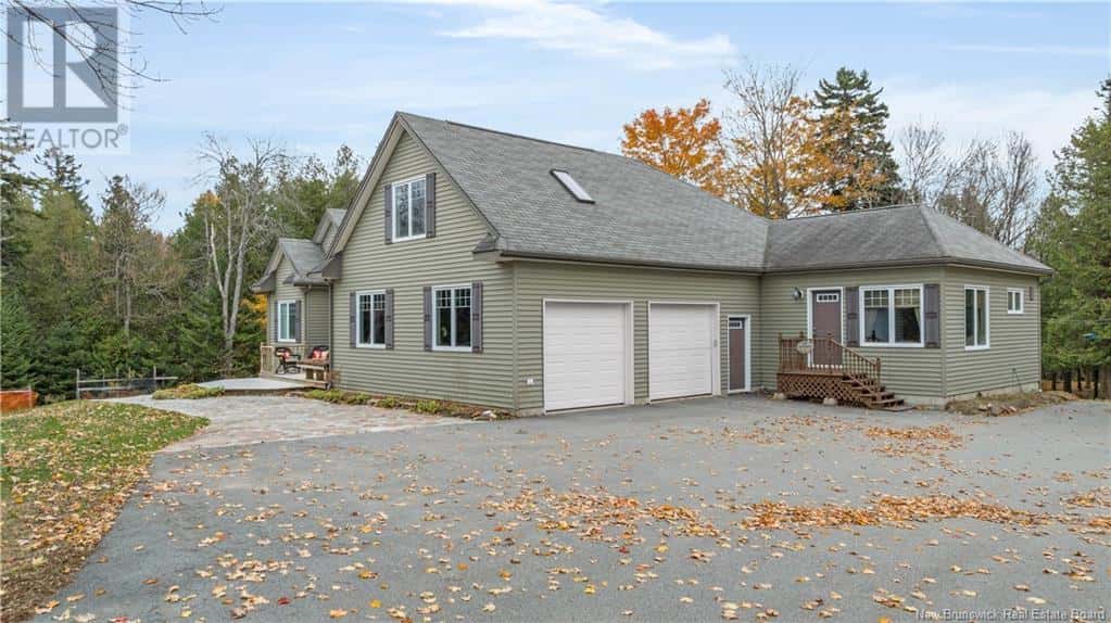 186 Pettingill Road — Quispamsis, New Brunswick - Photo 3 of 50