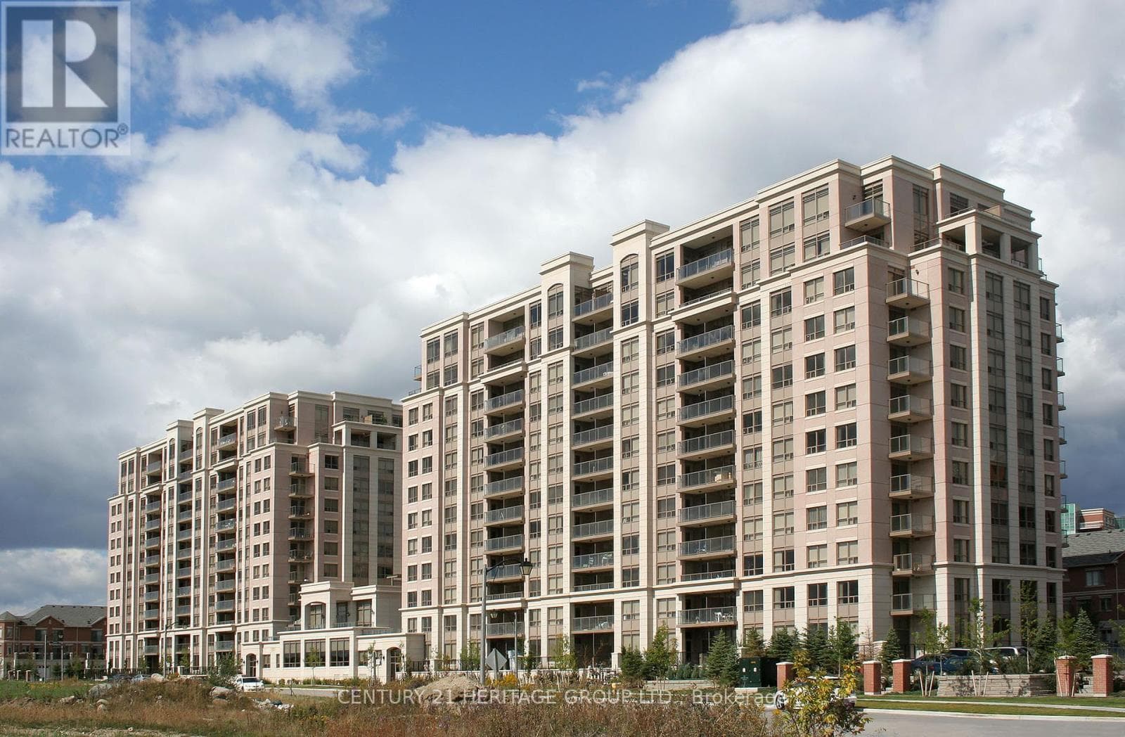 A28 - 37 GALLERIA PARKWAY — Markham (Commerce Valley), Ontario - Main photo