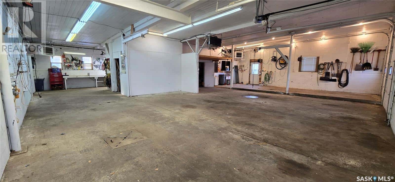 218 3rd STREET — Estevan, Saskatchewan - Photo 5 of 7