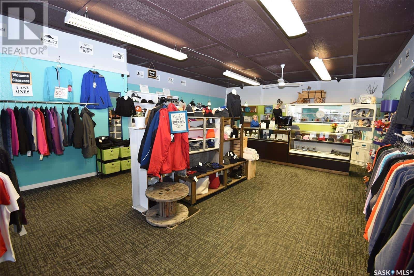 348 1st AVENUE E — Nipawin, Saskatchewan - Photo 4 of 8