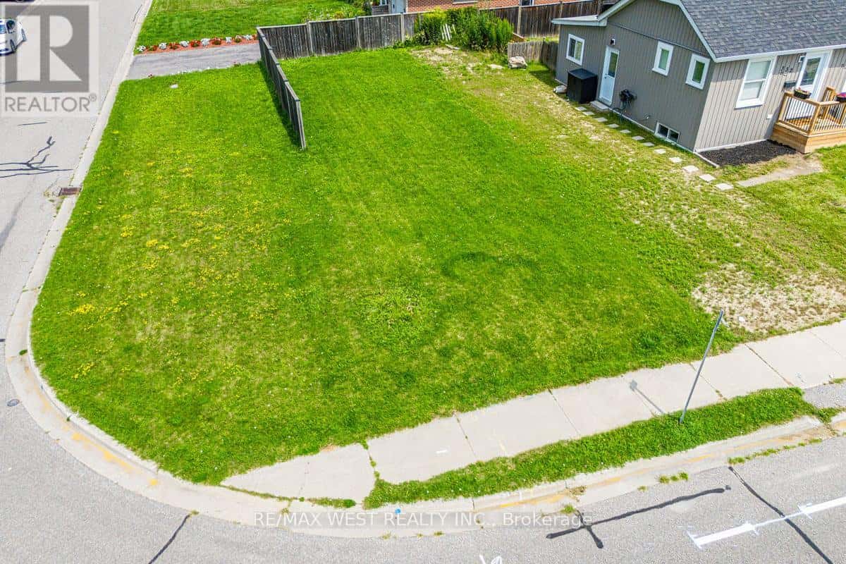 336 ANNAPOLIS AVENUE — Oshawa (McLaughlin), Ontario - Photo 3 of 6