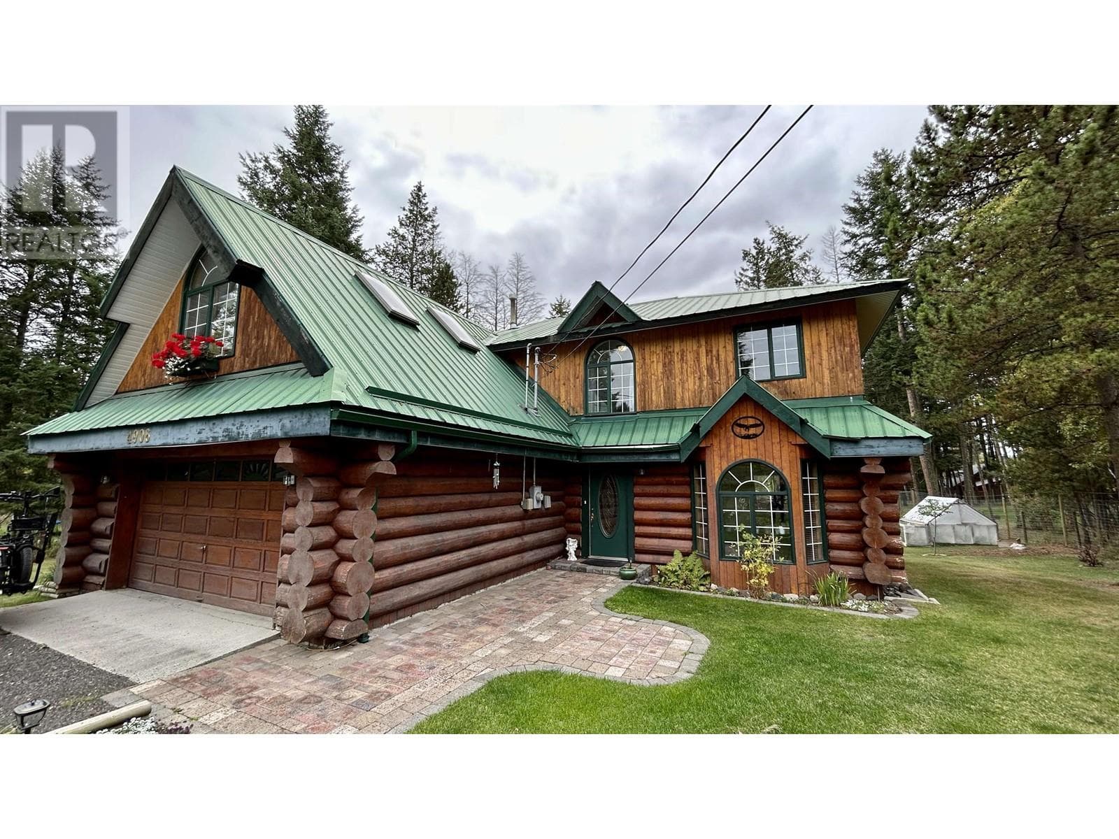 4906 KITWANGA DRIVE — 108 Mile Ranch, British Columbia - Main photo