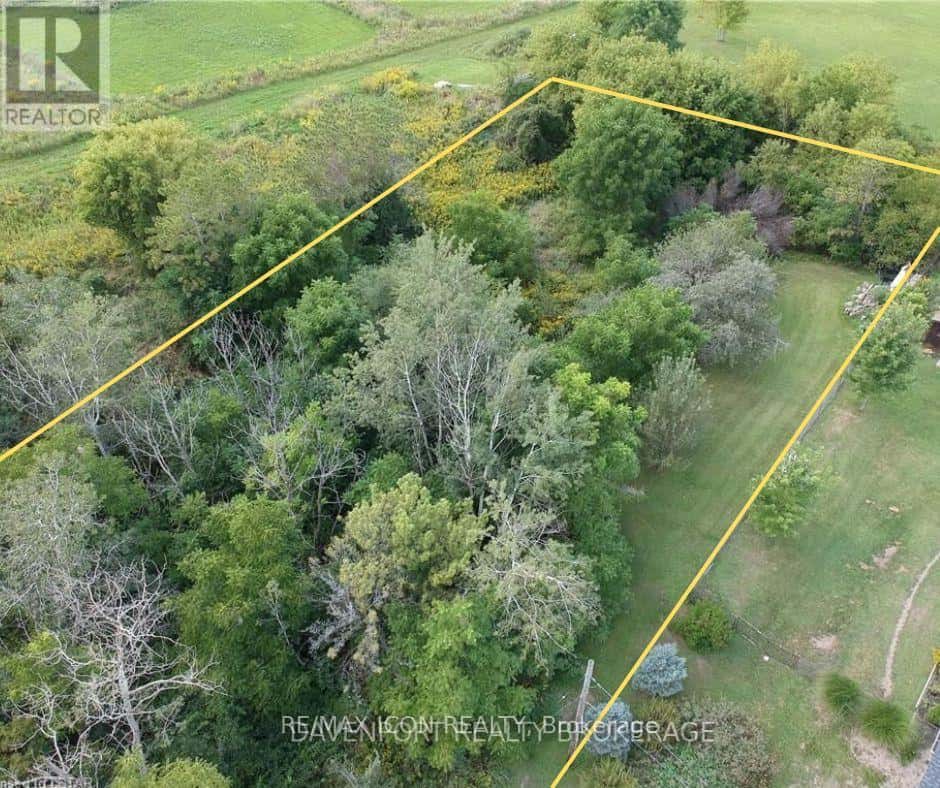 237 FREDERICK STREET — Southwest Middlesex, Ontario - Photo 3 of 12