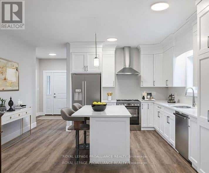 80 RIVERSIDE TRAIL — Trent Hills (Campbellford), Ontario - Photo 2 of 8