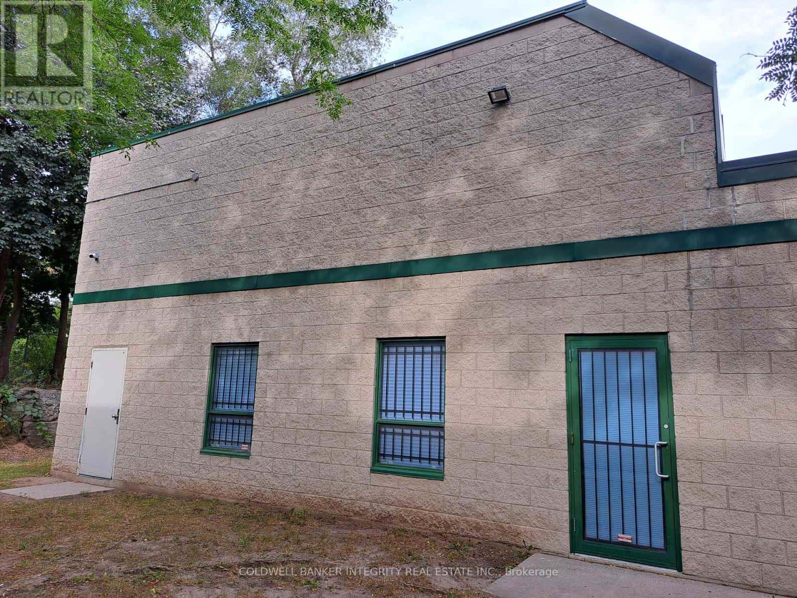 1-4 - 1050 COOKE BOULEVARD — Burlington (LaSalle), Ontario - Photo 5 of 34