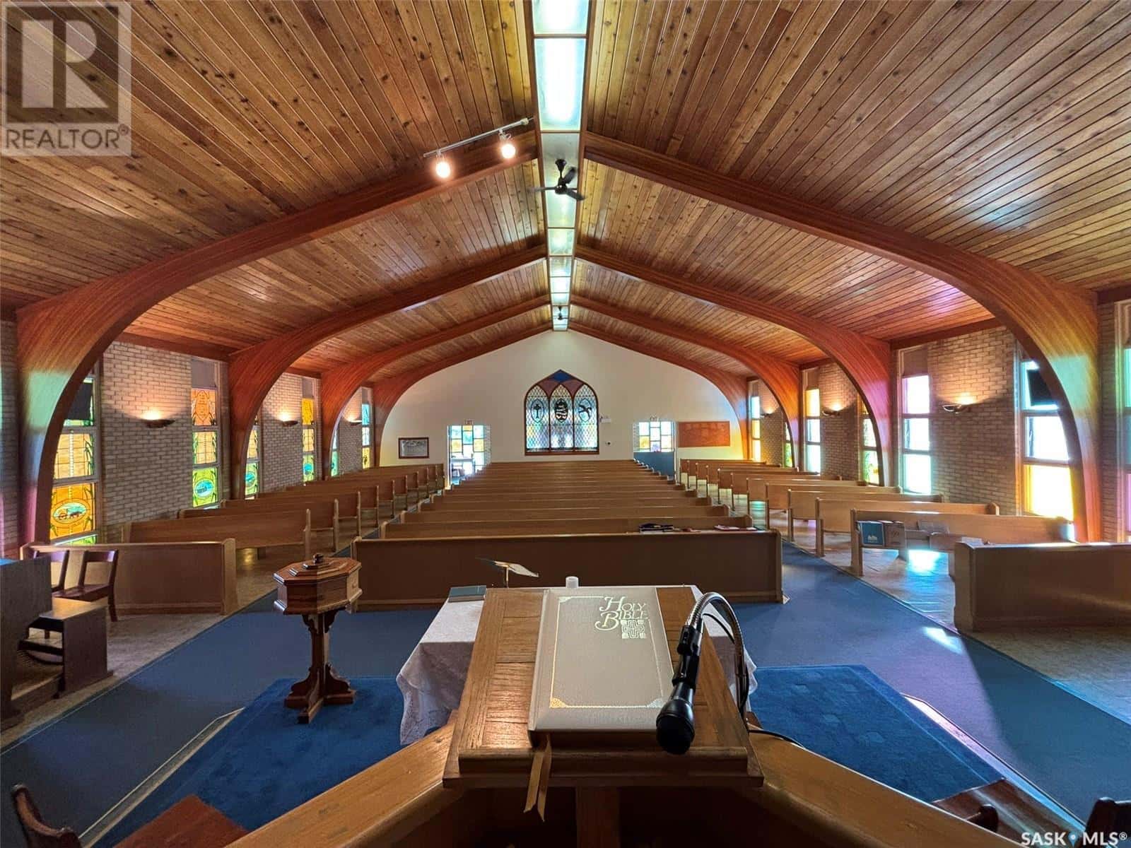 1401 98th STREET — North Battleford, Saskatchewan - Photo 2 of 21