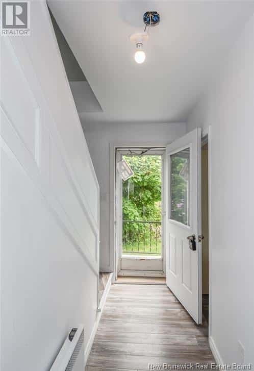 142 5 Eme Rue — Shippagan, New Brunswick - Photo 3 of 29