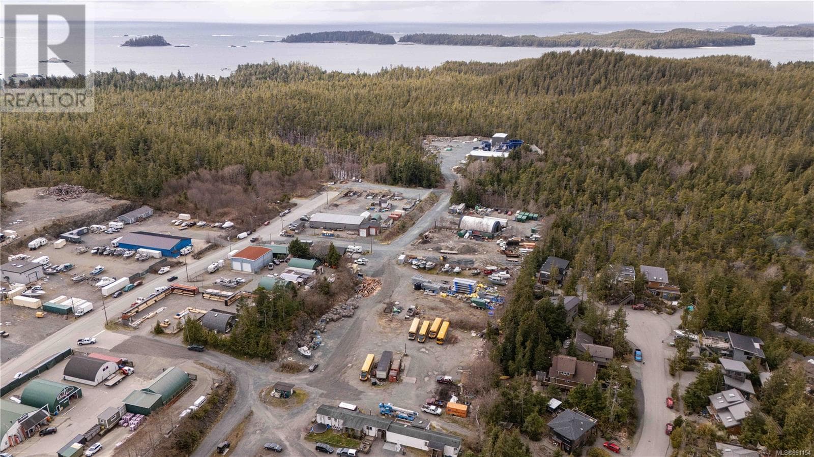 640 Warren Way — Tofino, British Columbia - Main photo