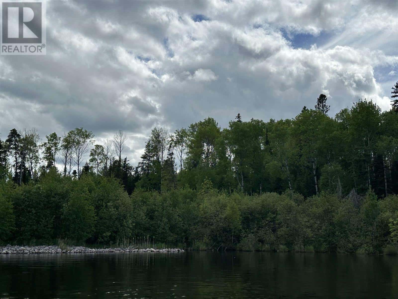 200 St. Pauls BAY — Red Lake, Ontario - Photo 3 of 6