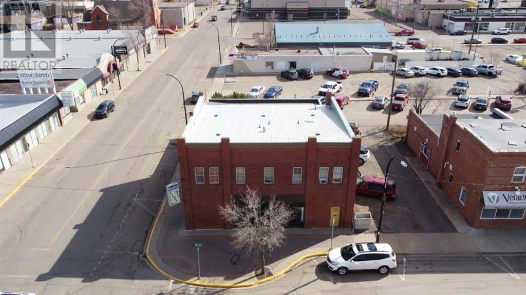 4820 49 Avenue — Lloydminster, Saskatchewan - Photo 5 of 8