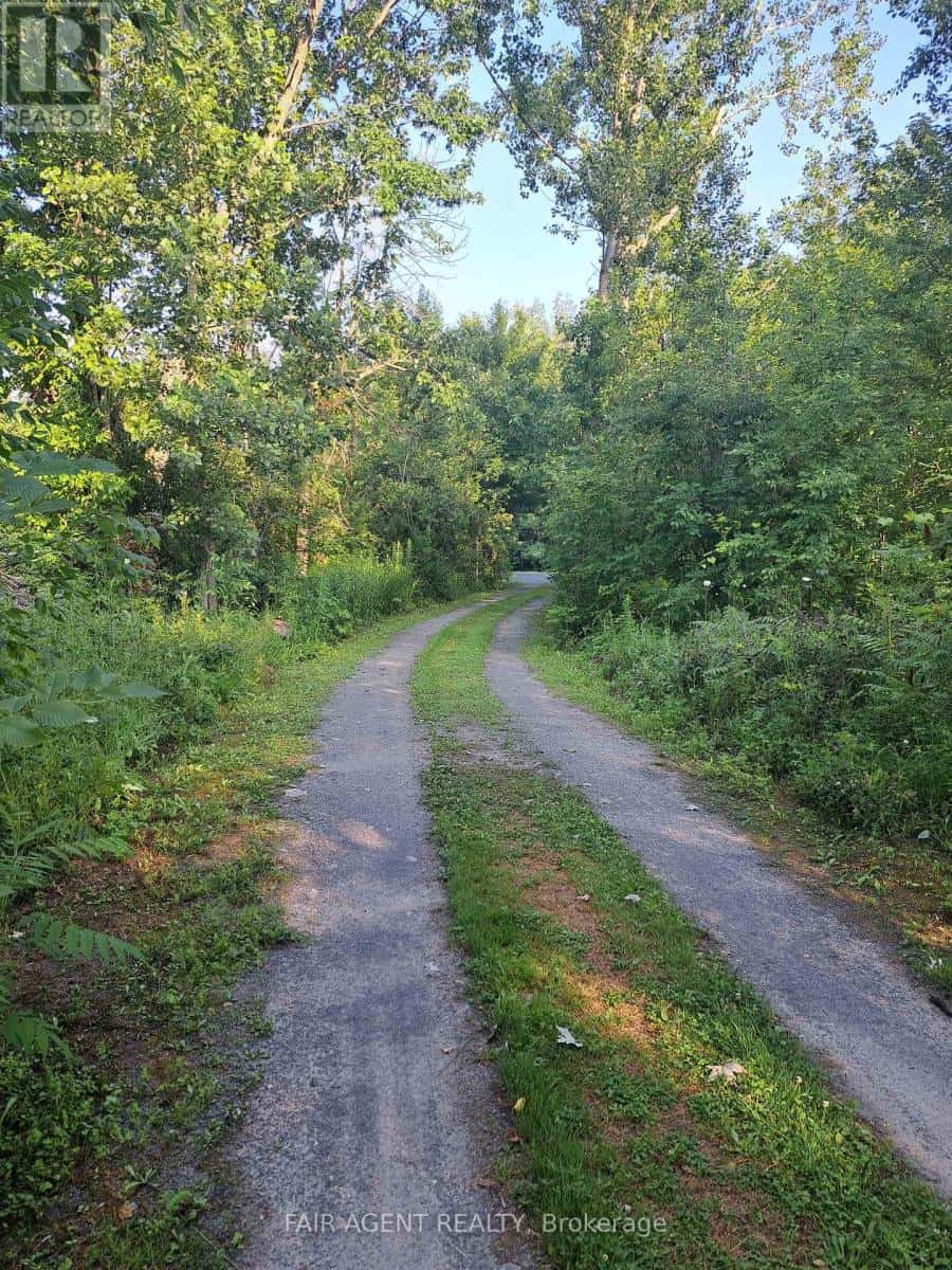 PT LT16 NORTH LUNENBURG ROAD W — South Stormont, Ontario - Photo 5 of 22