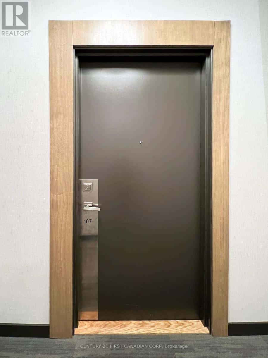 107 - 180 FAIRVIEW MALL DRIVE — Toronto (Don Valley Village), Ontario - Photo 3 of 46