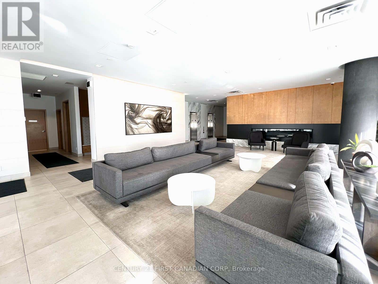 107 - 180 FAIRVIEW MALL DRIVE — Toronto (Don Valley Village), Ontario - Photo 4 of 46