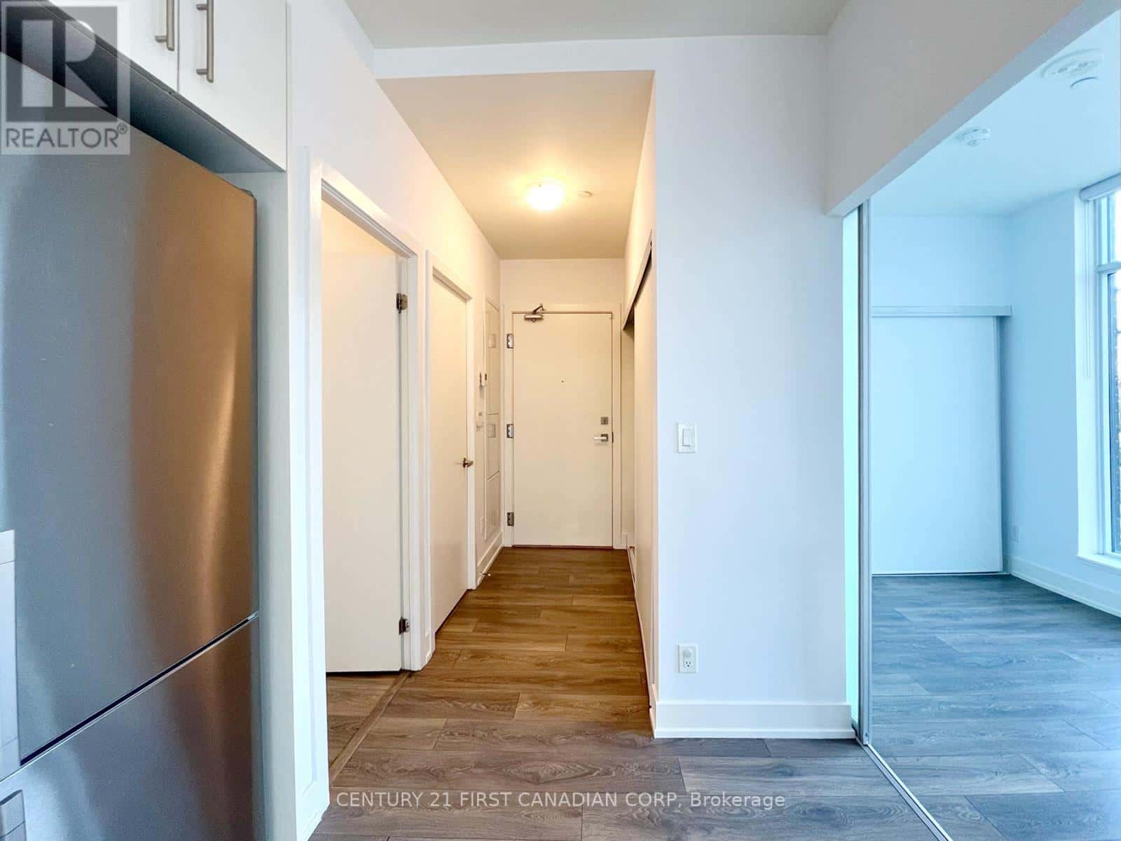 107 - 180 FAIRVIEW MALL DRIVE — Toronto (Don Valley Village), Ontario - Photo 5 of 46