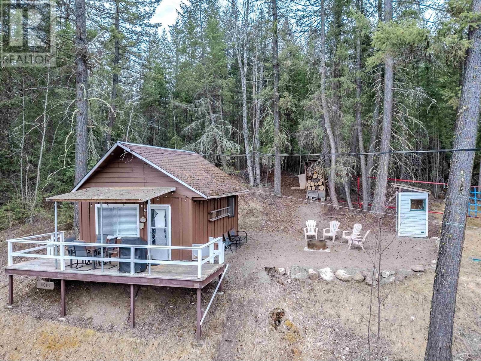 4616 CAVERLY ROAD — Lac La Hache, British Columbia - Main photo