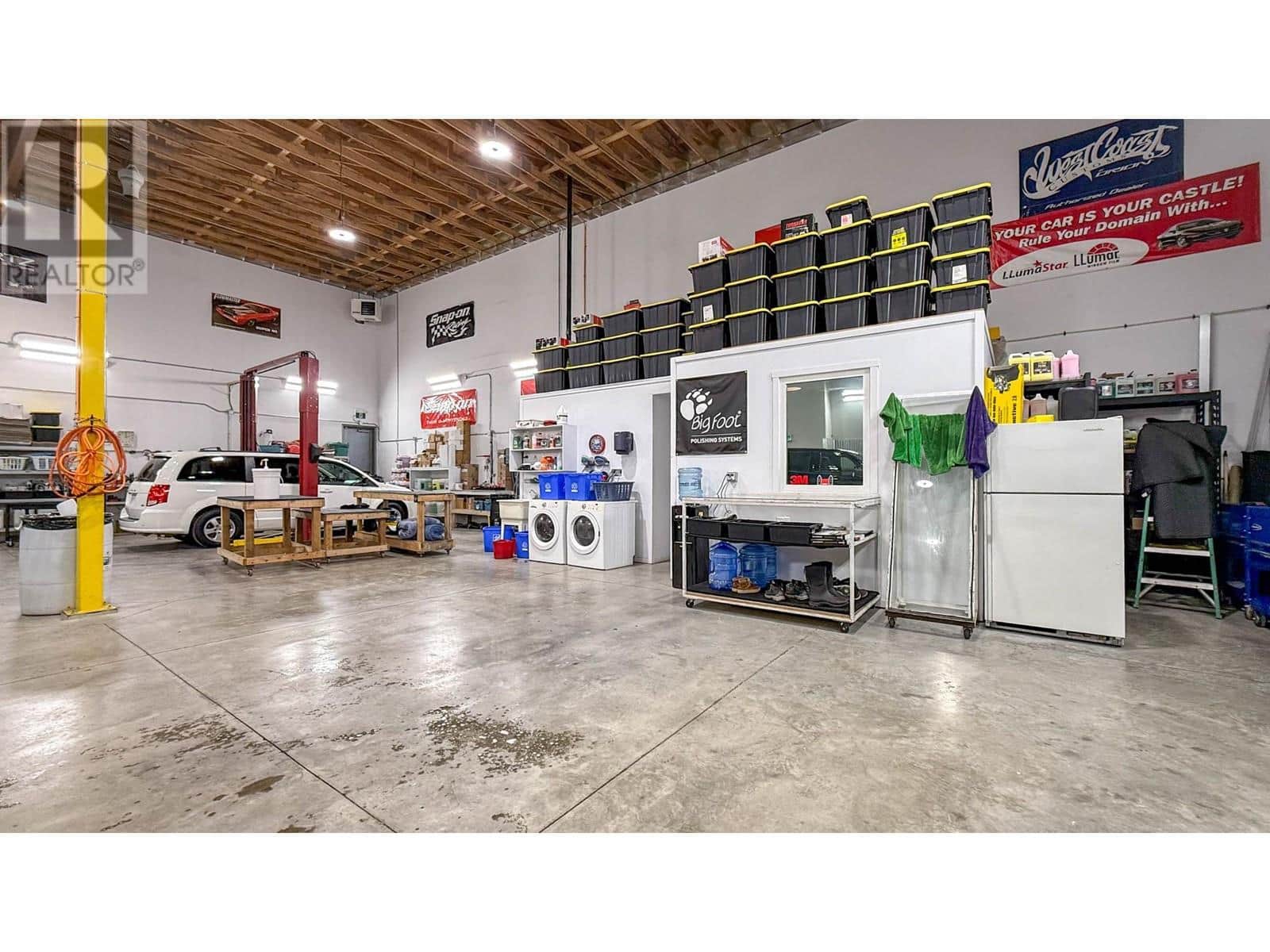 2844 Fenwick Road - Photo 4 of 22, Kelowna, British Columbia