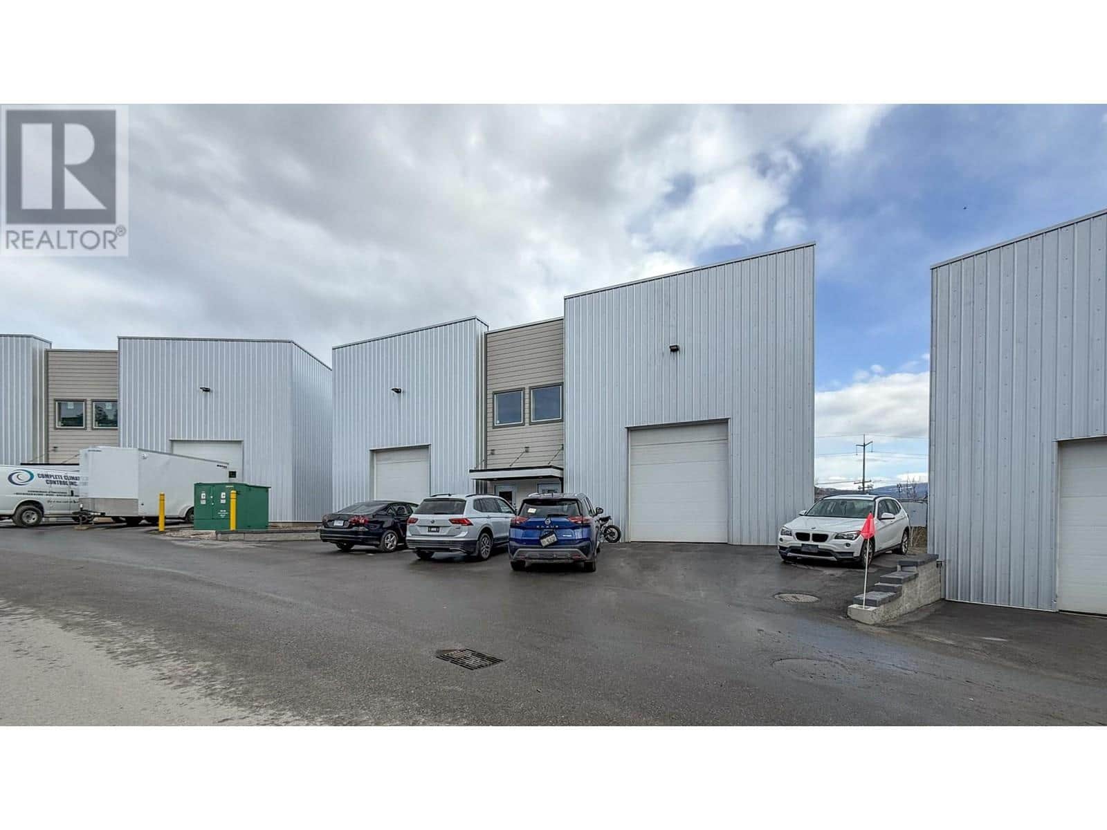 2844 Fenwick Road - Photo 3 of 22, Kelowna, British Columbia