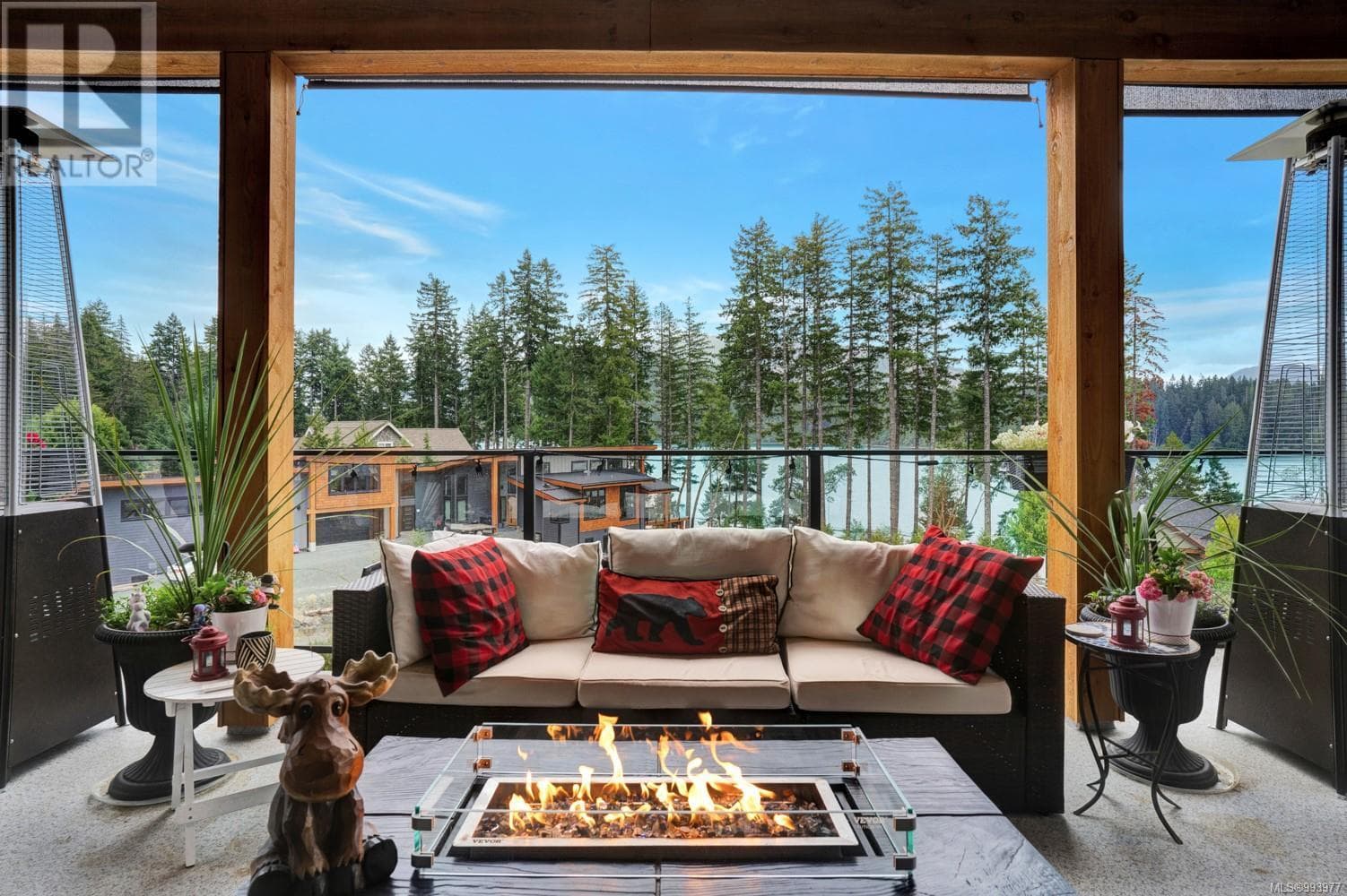 9388 Lakefront Rise — Lake Cowichan, British Columbia - Main photo