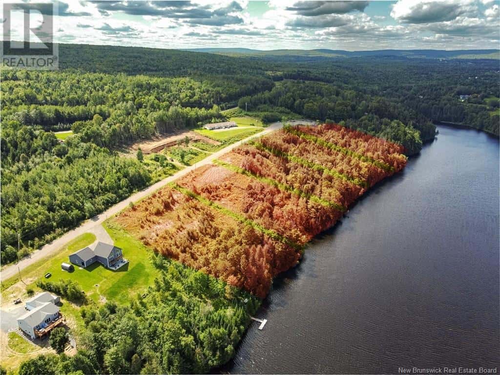 34 Clearview Court — Nackawic, New Brunswick - Photo 4 of 10