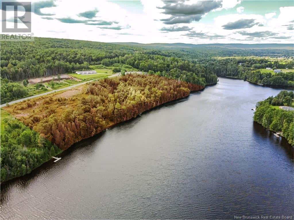 34 Clearview Court — Nackawic, New Brunswick - Photo 5 of 10