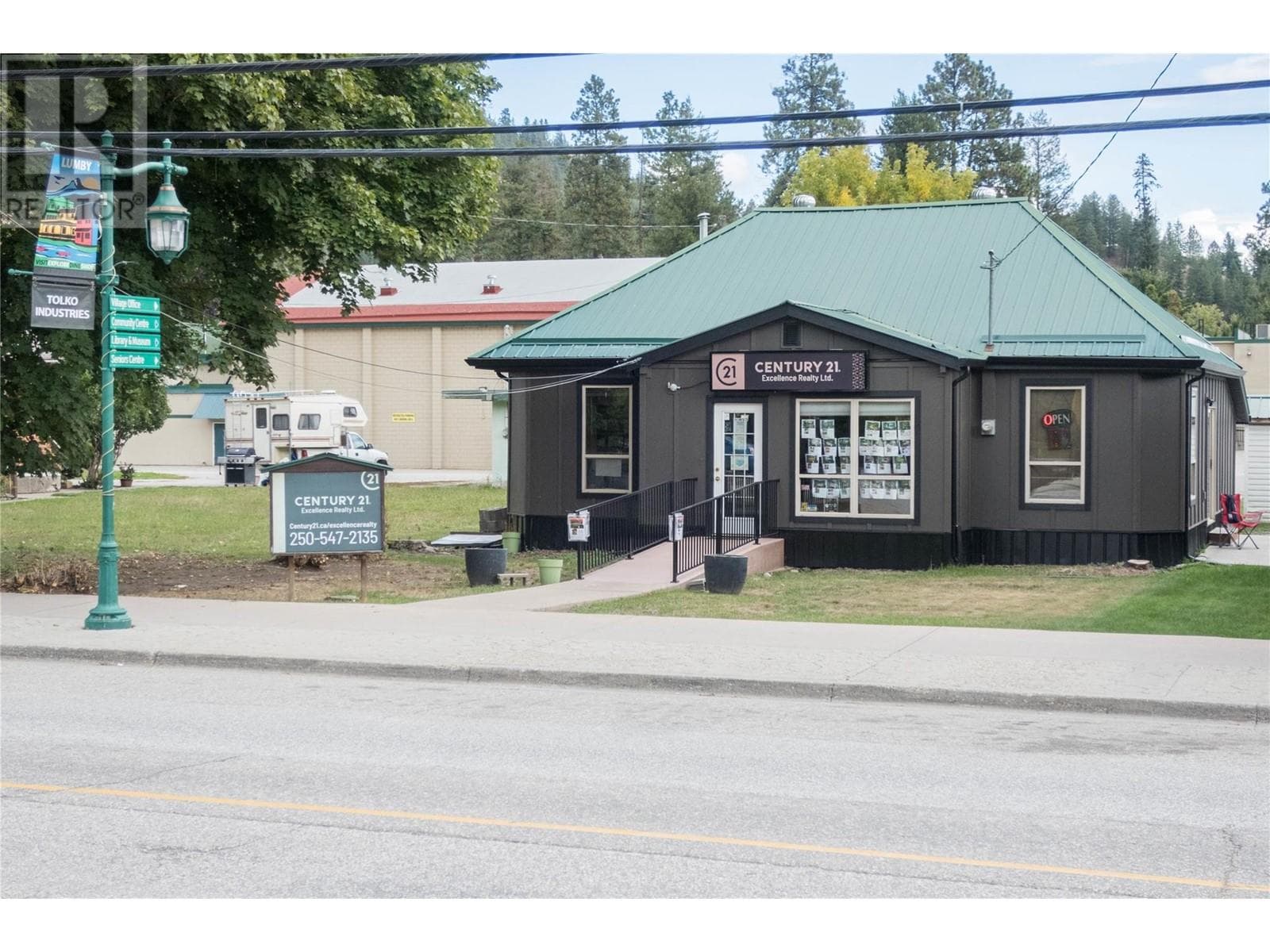 2143 Shuswap Avenue — Lumby, British Columbia - Main photo