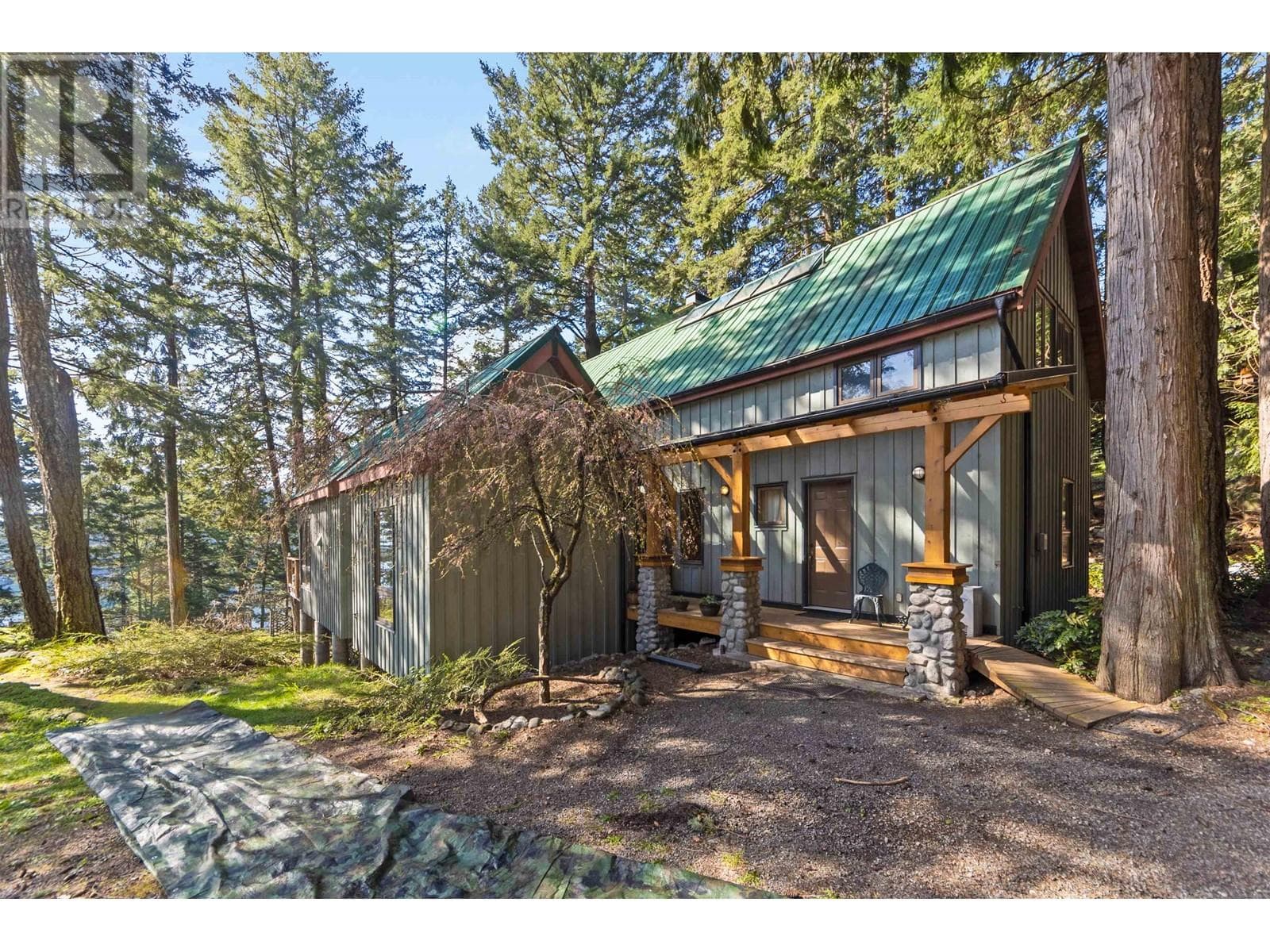269 DAVID ROAD — Bowen Island, British Columbia - Main photo