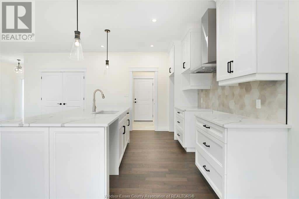 49 GRAF STREET — Harrow, Ontario - Photo 4 of 25