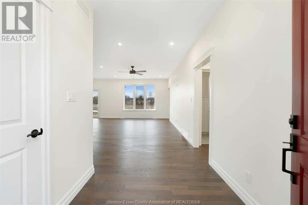 49 GRAF STREET — Harrow, Ontario - Photo 3 of 25