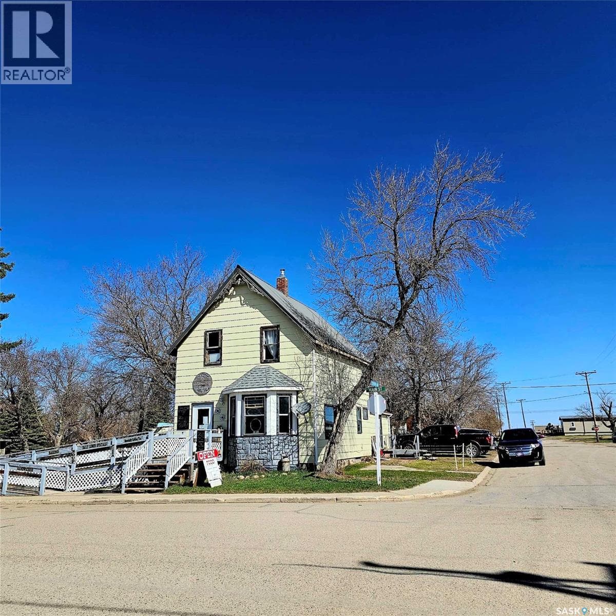 702 Main STREET — Broadview, Saskatchewan - Main photo