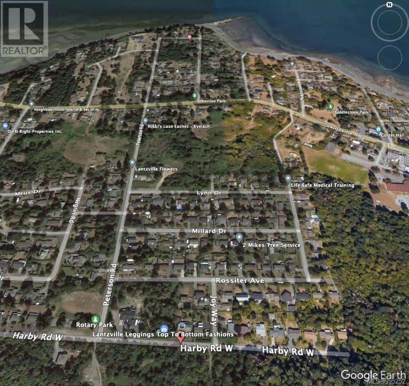 7346 E Harby Rd — Lantzville, British Columbia - Photo 2 of 12