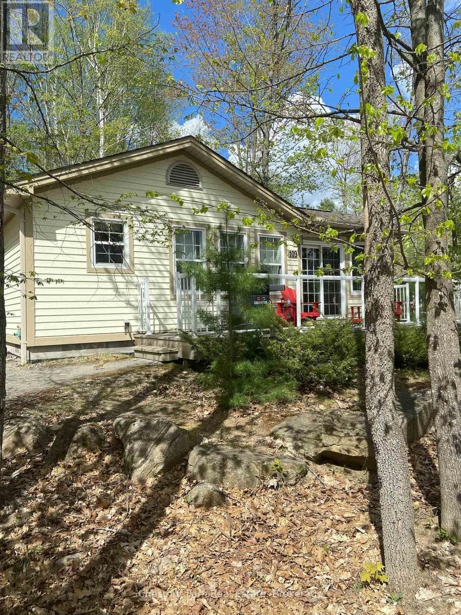 1052 RAT BAY RD 109-1 ROAD — Lake of Bays (Franklin), Ontario - Main photo