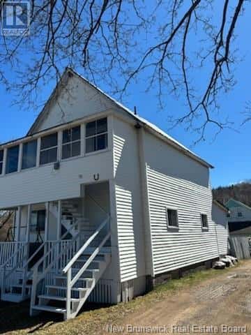 176-178 Park Street — Sussex, New Brunswick - Photo 2 of 20