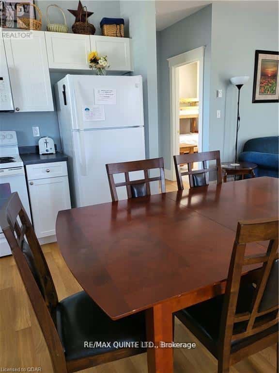 Prince Edward County (Athol Ward), Ontario — Prince Edward County (Athol Ward), Ontario - Photo 5 of 54