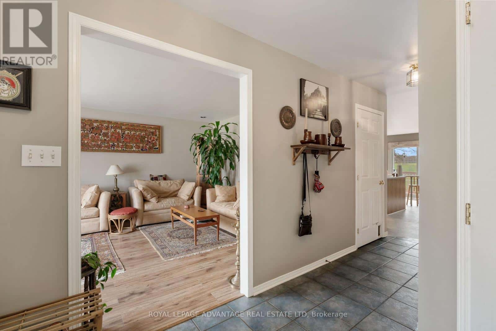 264 GLENWOOD CRESCENT — Smiths Falls, Ontario - Photo 5 of 39