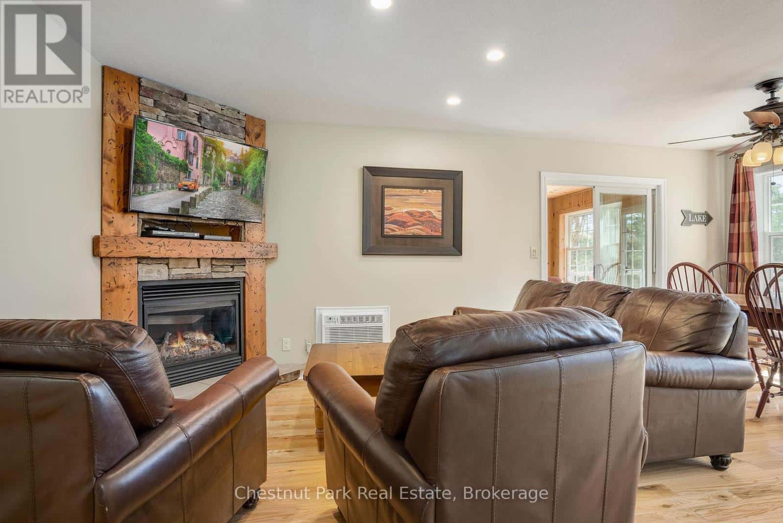 116-1 - 1052 RAT BAY ROAD — Lake of Bays (Franklin), Ontario - Photo 3 of 41