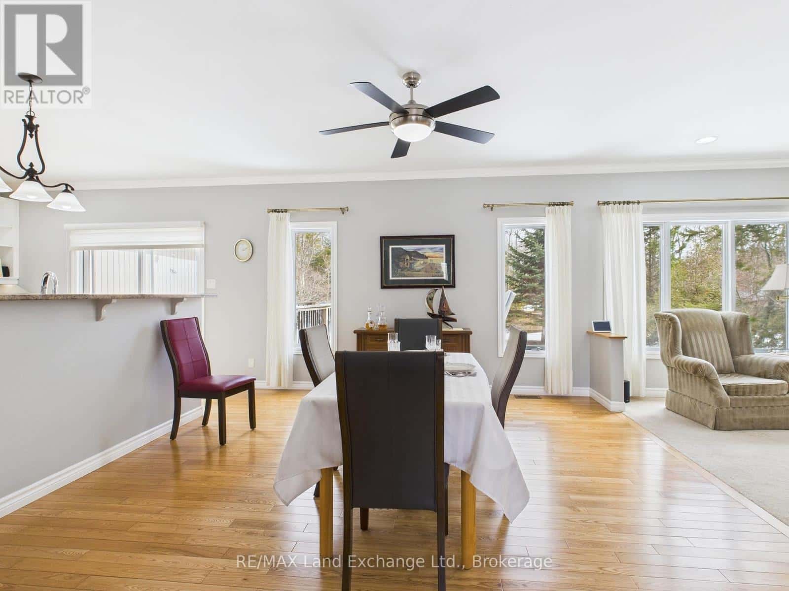 282 HURON ROAD — Huron-Kinloss, Ontario - Photo 4 of 22