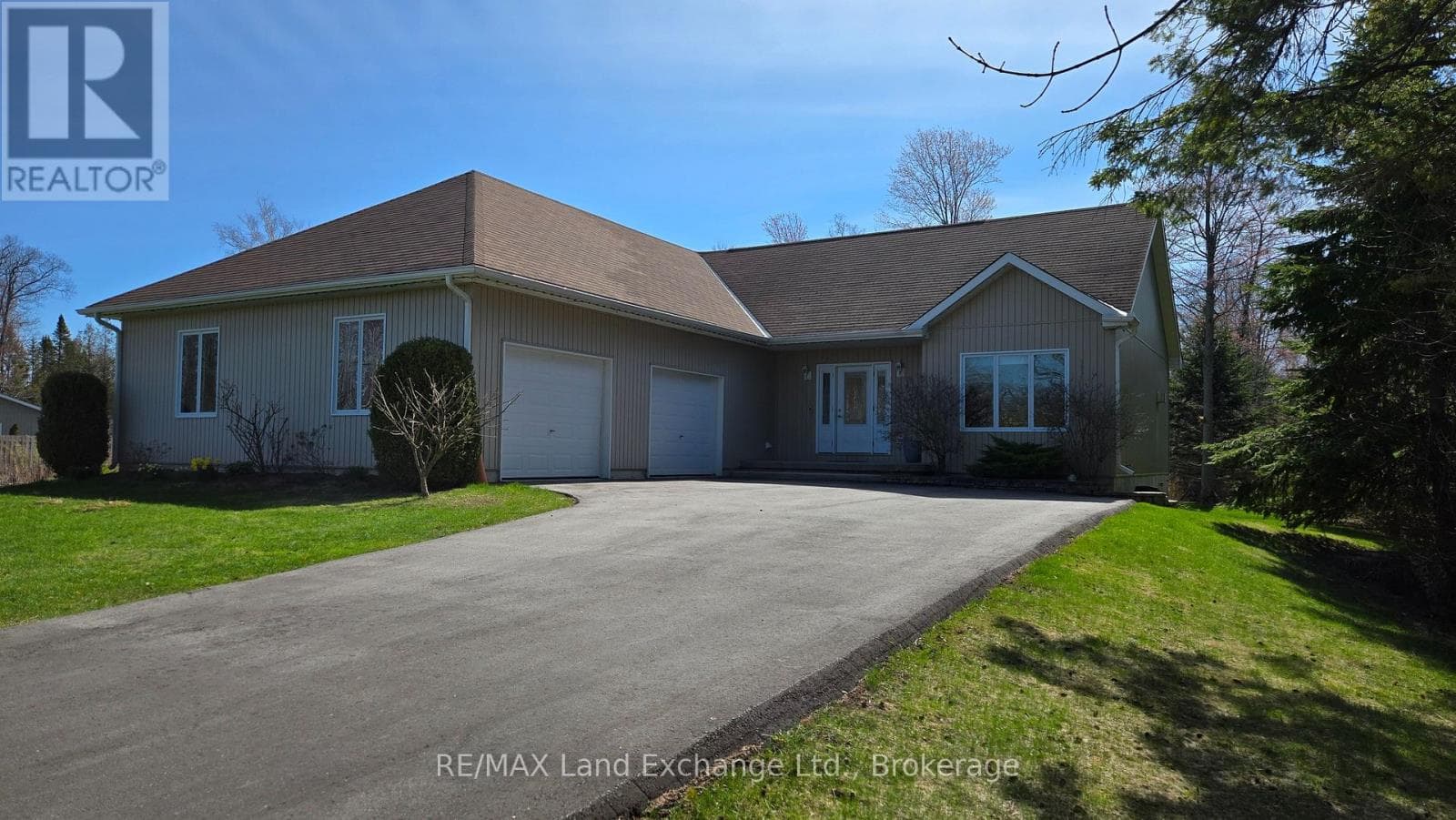 282 HURON ROAD — Huron-Kinloss, Ontario - Main photo