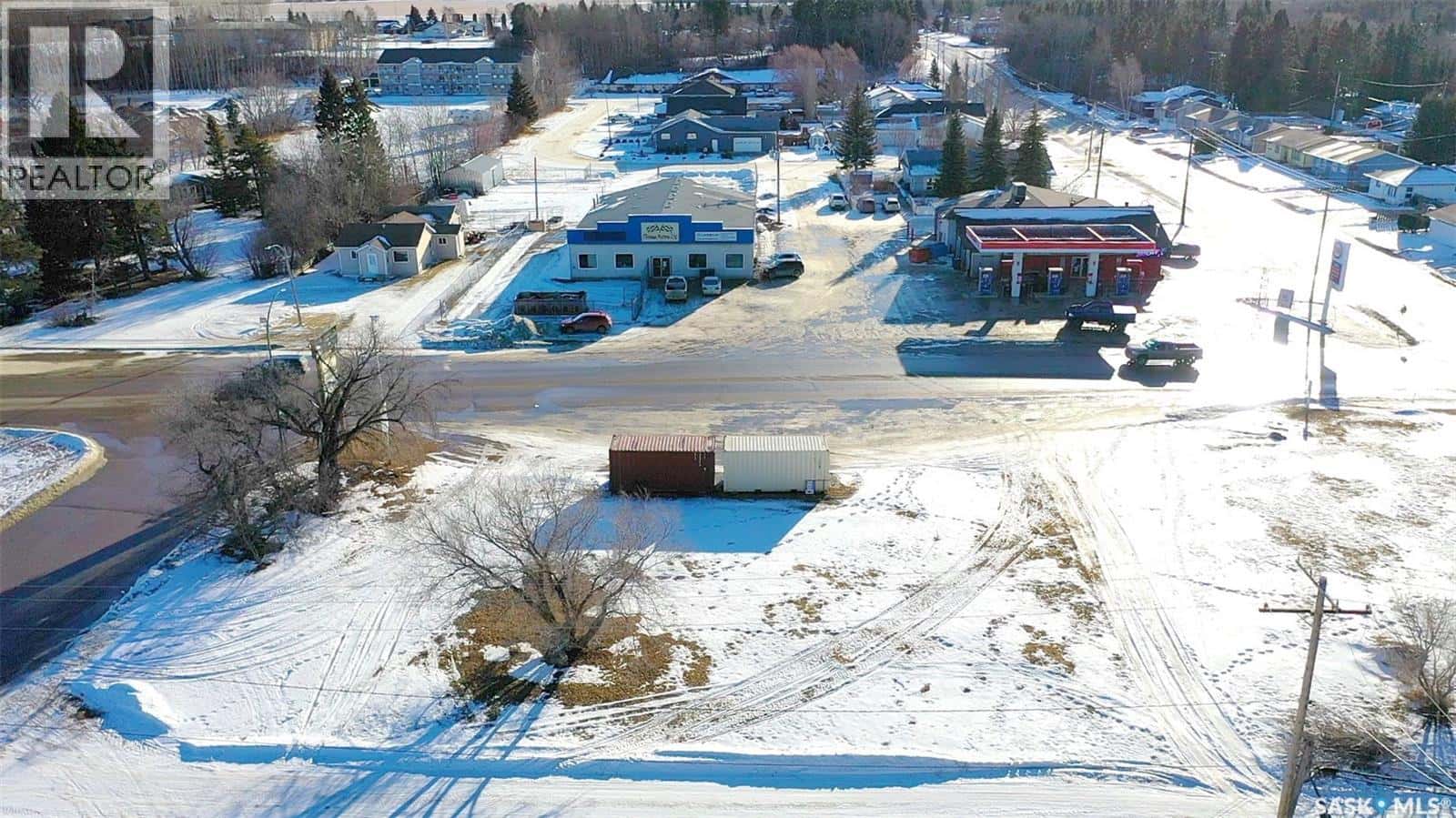 603-605 Nipawin ROAD E — Nipawin, Saskatchewan - Photo 4 of 18