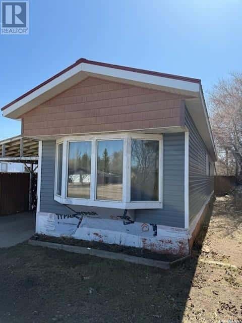 351 30th STREET — Battleford, Saskatchewan - Photo 2 of 13